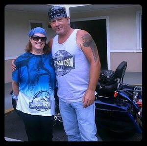 Meet your Poshers, Tim and Jill